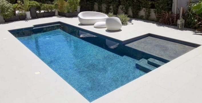 Une piscine neuve